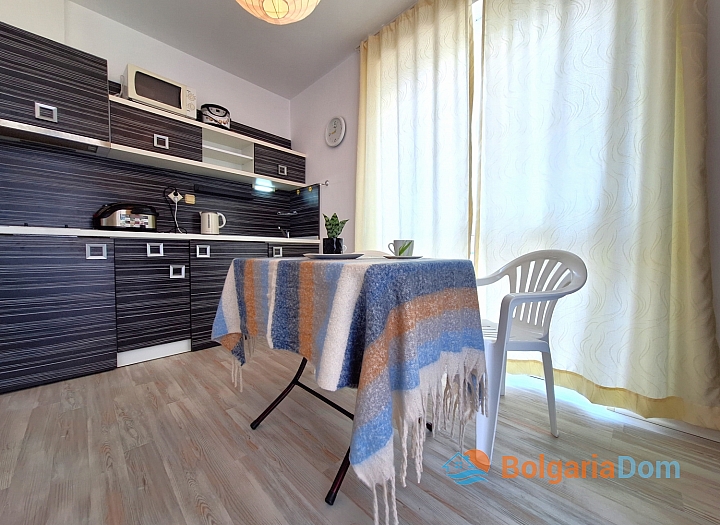 Bright apartment 200 meters from the luxurious beach. Photo 16