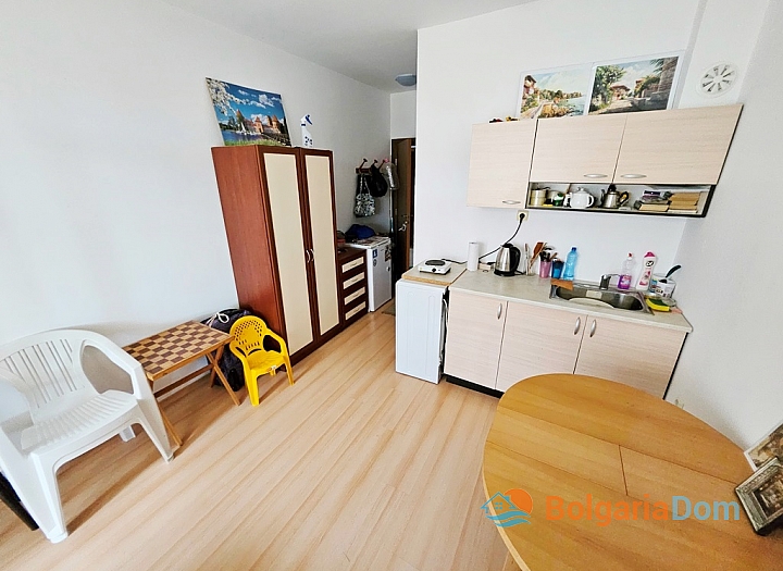 Praktický studiový apartmán ve velkém komplexu. Foto 8