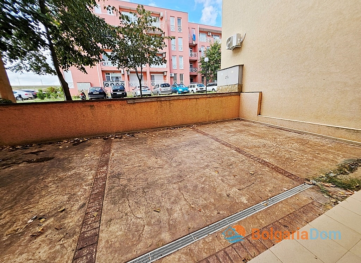 Praktický studiový apartmán ve velkém komplexu. Foto 11