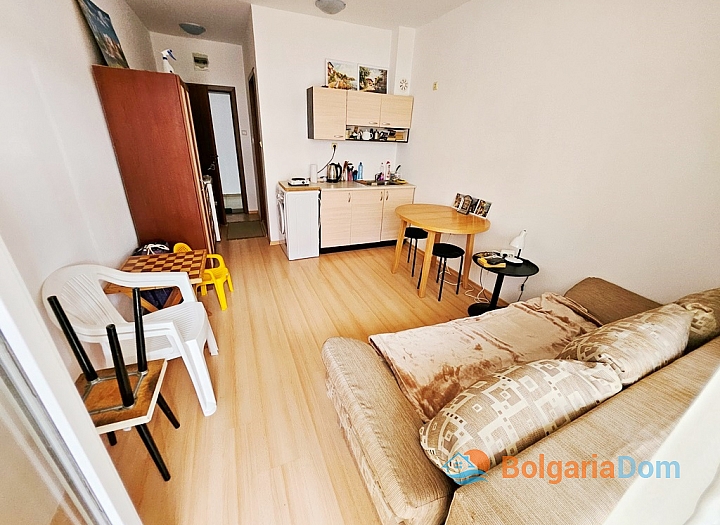 Praktický studiový apartmán ve velkém komplexu. Foto 13