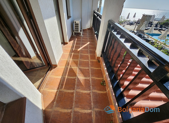 Beautiful apartment with panoramic sea view on the first line. Photo 10