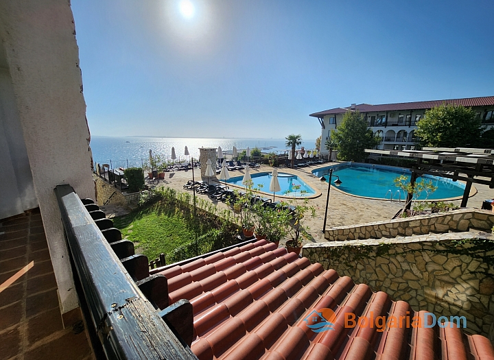 Beautiful apartment with panoramic sea view on the first line. Photo 1