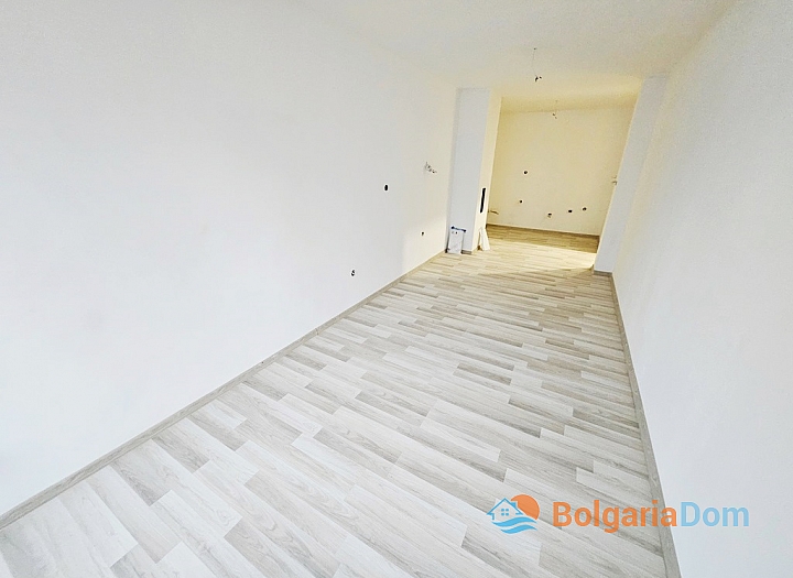 Large three-room apartment in Nessebar. Photo 1