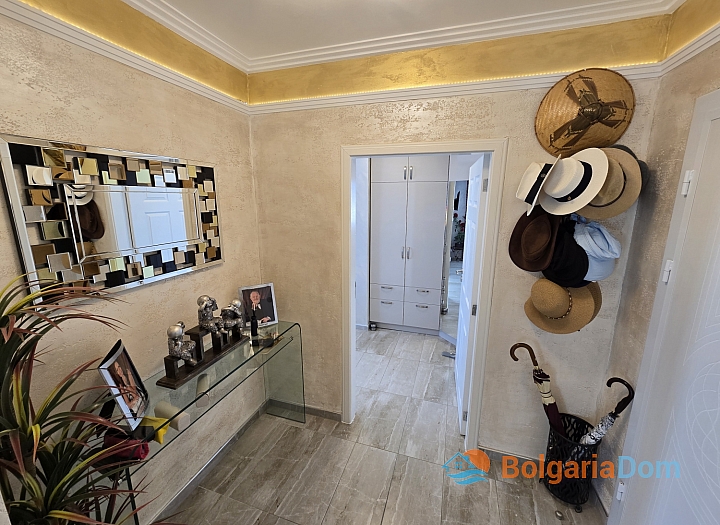 Шикарная квартира в центре Солнечного Берега. Фото 22