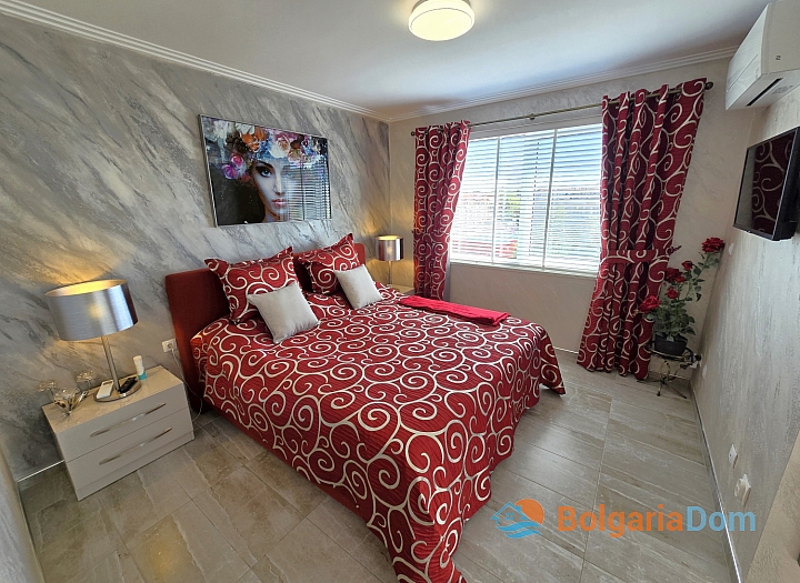 Шикарная квартира в центре Солнечного Берега. Фото 3