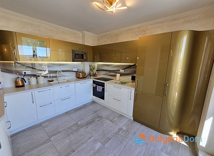 Шикарная квартира в центре Солнечного Берега. Фото 2