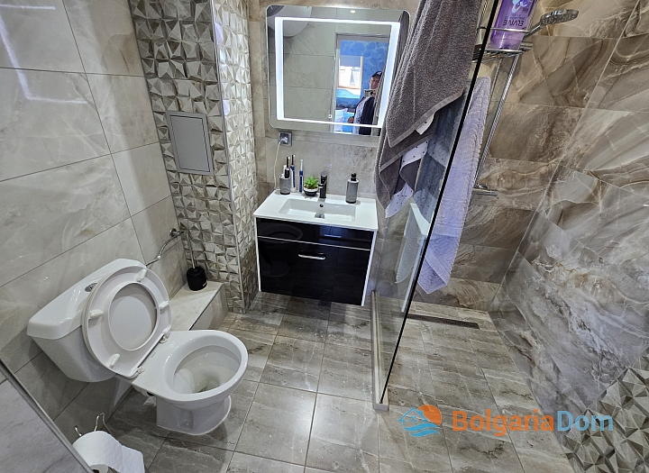 Шикарная квартира в центре Солнечного Берега. Фото 25