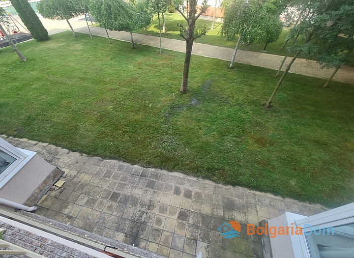 Dvoupokojový byt ve velkém rodinném komplexu. Foto 9