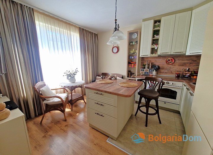 Neu möblierte Wohnung in einer schönen Anlage. Foto 7