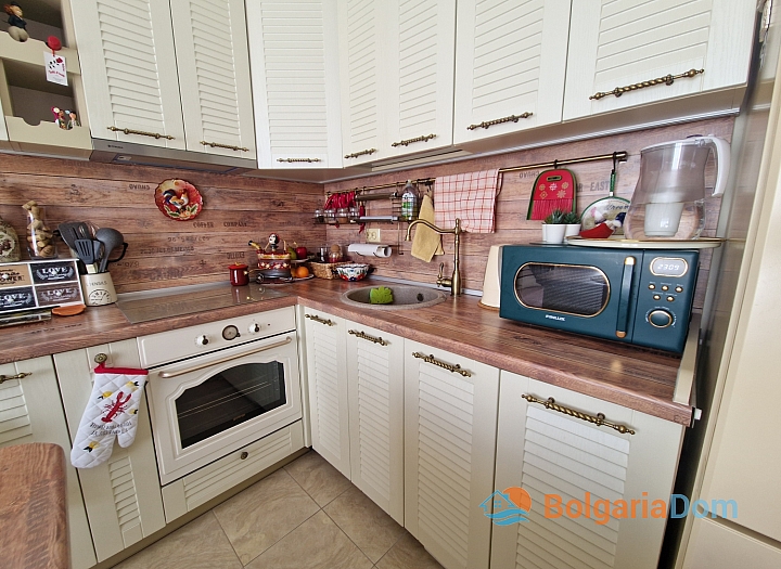 Neu möblierte Wohnung in einer schönen Anlage. Foto 9