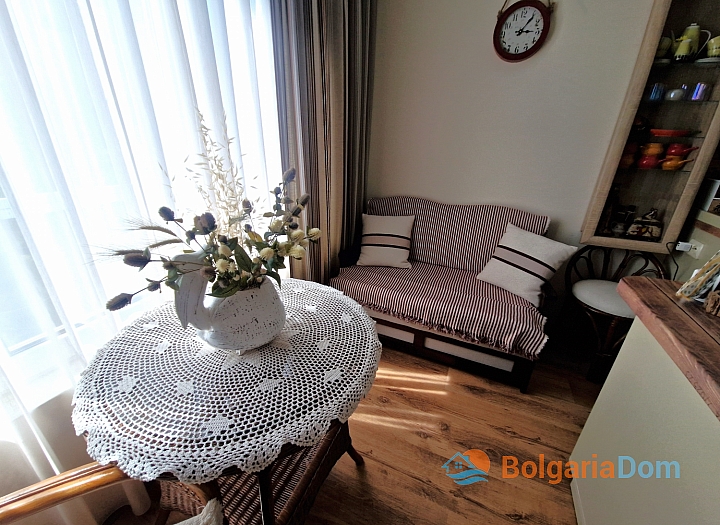 Neu möblierte Wohnung in einer schönen Anlage. Foto 13