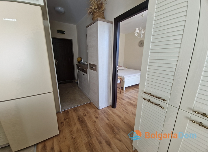 Neu möblierte Wohnung in einer schönen Anlage. Foto 17