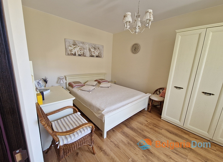 Neu möblierte Wohnung in einer schönen Anlage. Foto 3
