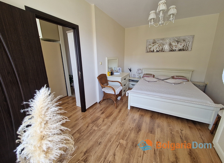 Neu möblierte Wohnung in einer schönen Anlage. Foto 14