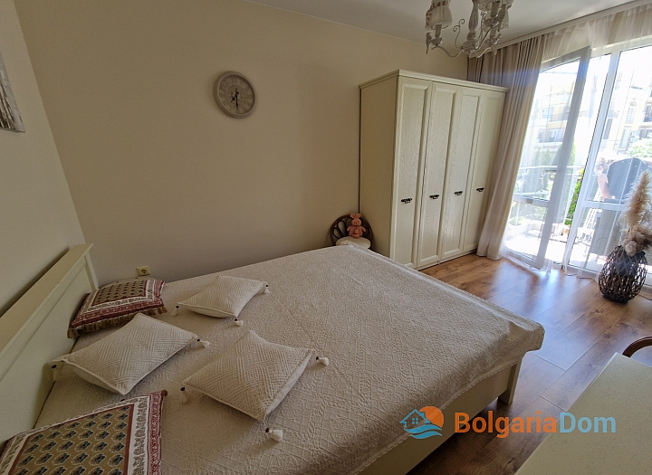 Neu möblierte Wohnung in einer schönen Anlage. Foto 16