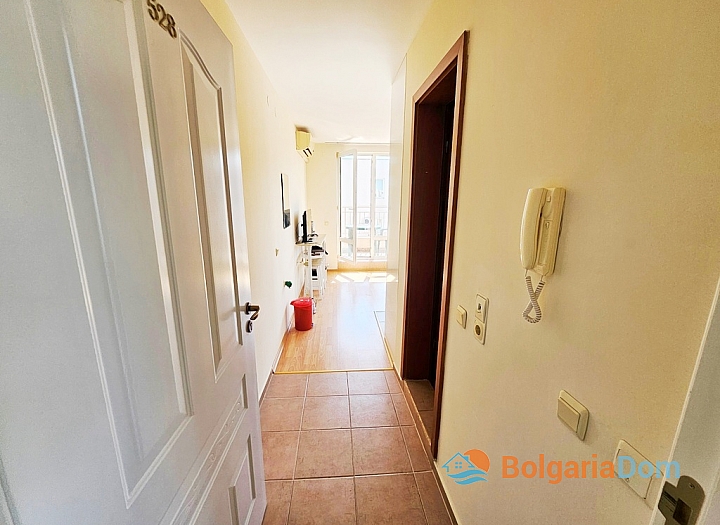 Studio apartment in a large family complex on the coast. Photo 11