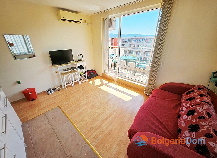 Studio apartment in a large family complex on the coast. Photo 3