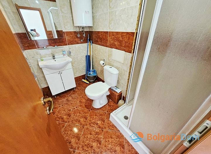 Studio apartment in a large family complex on the coast. Photo 9