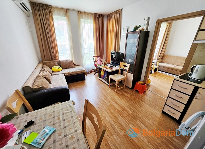 Cozy two-room apartment in a large gated complex on the coast. Photo 2