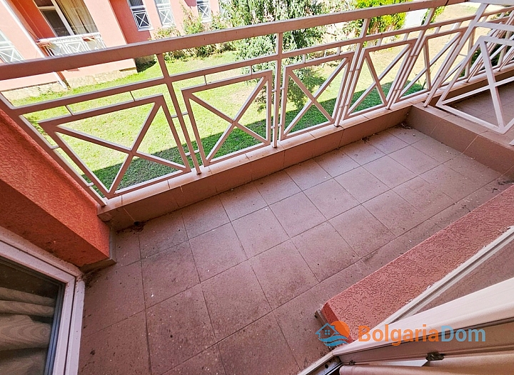 Cozy two-room apartment in a large gated complex on the coast. Photo 6