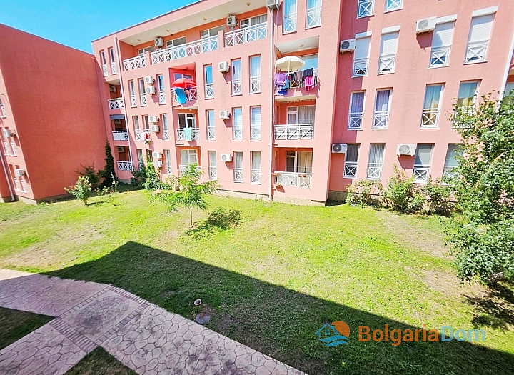 Cozy two-room apartment in a large gated complex on the coast. Photo 7