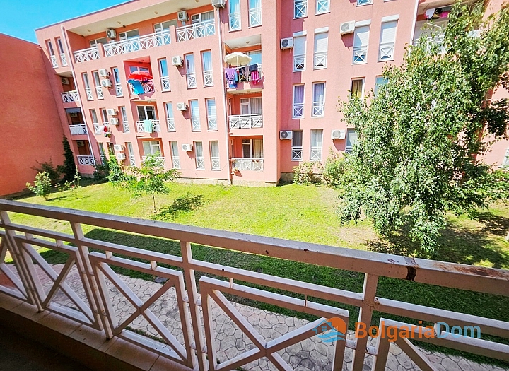 Cozy two-room apartment in a large gated complex on the coast. Photo 8