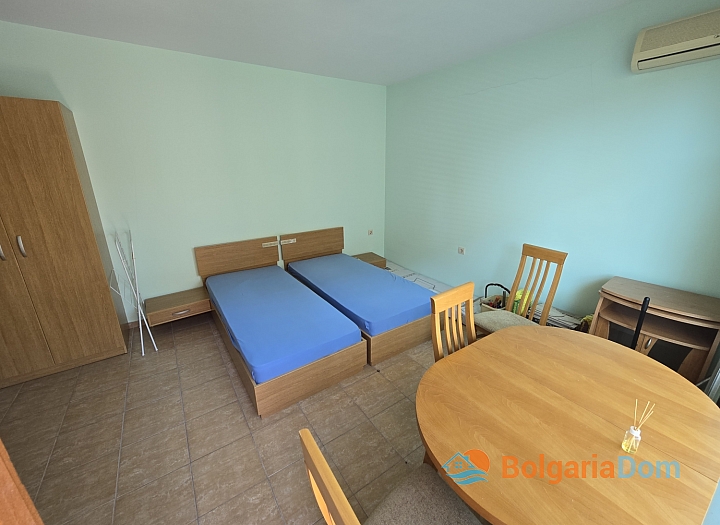 Útulné studio 100 metrů od pláže. Foto 13