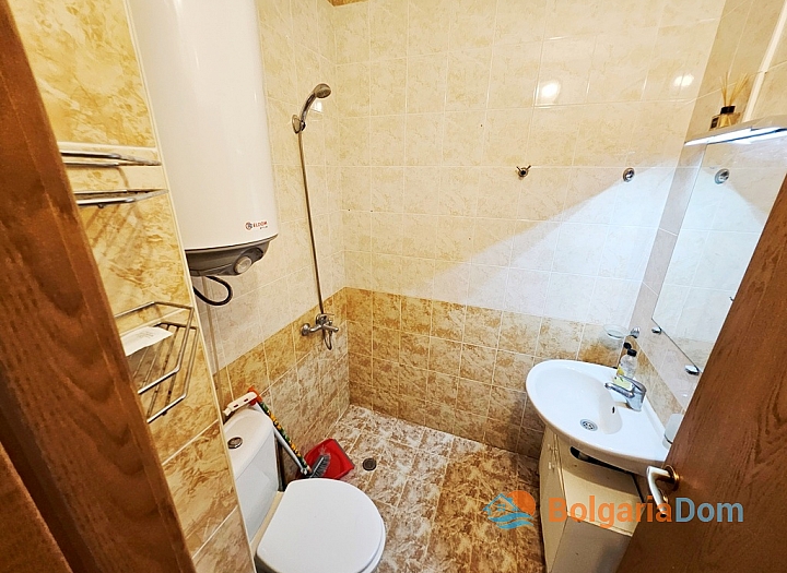 Zweizimmerwohnung in einer großen Anlage. Foto 19