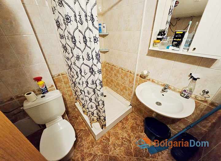 Квартира з видом на басейн у хорошому комплексі. Фото 17 Квартира з видом на басейн у хорошому комплексі. Фото 17