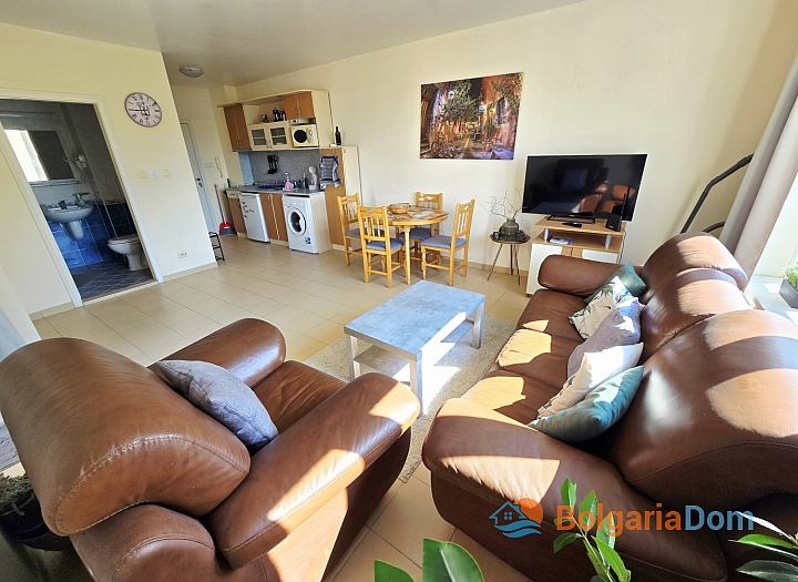 Dvoupokojový apartmán v komplexu Sea Dreams, Slunečné pobřeží. Foto 2