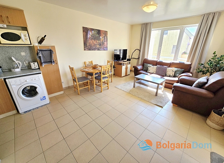 Dvoupokojový apartmán v komplexu Sea Dreams, Slunečné pobřeží. Foto 6