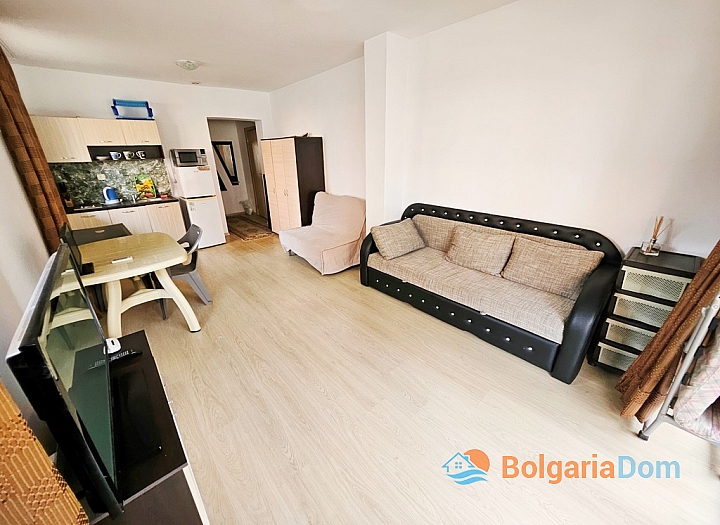 Большая студия в пешей доступности к пляжу на популярном курорте. Фото 3