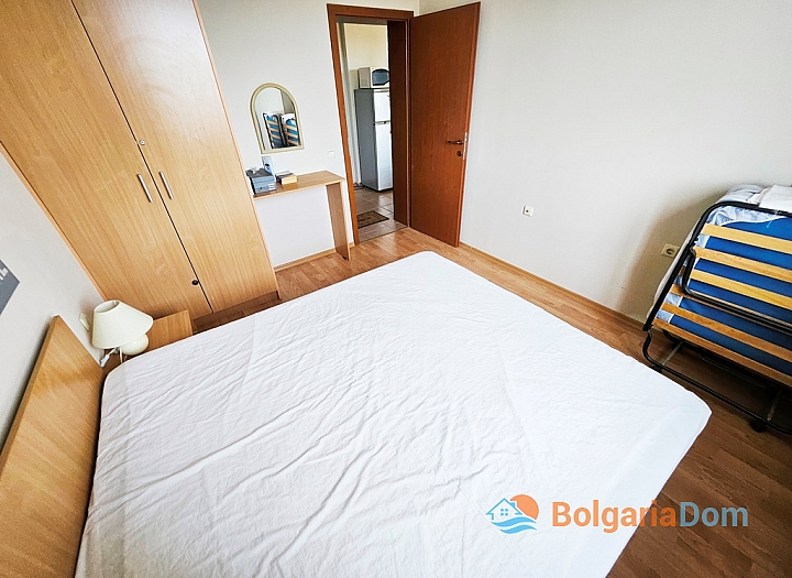 Three-room apartment in a large family complex. Photo 10