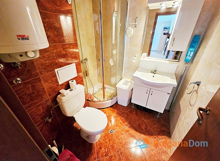 Three-room apartment in a large family complex. Photo 15