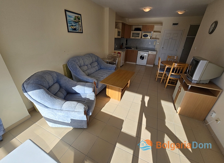 Apartment with pool view in a large complex. Photo 8 Apartment with pool view in a large complex. Photo 8