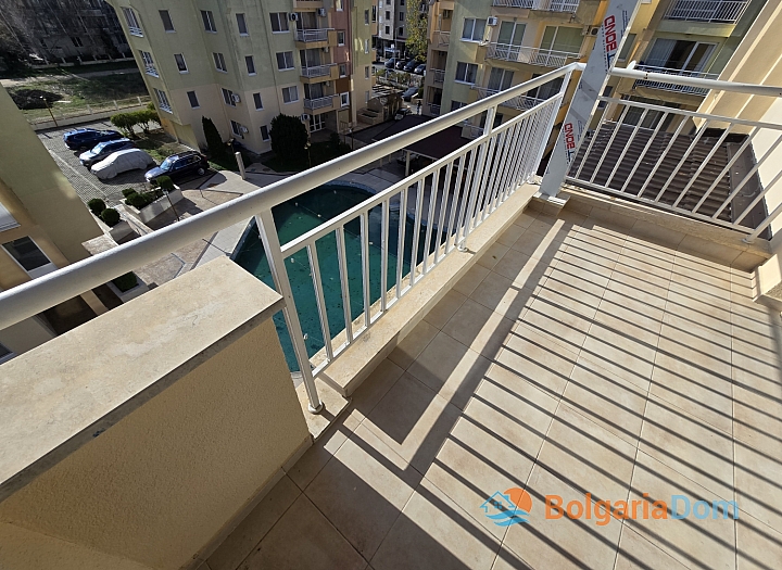 Apartment with pool view in a large complex. Photo 13 Apartment with pool view in a large complex. Photo 13