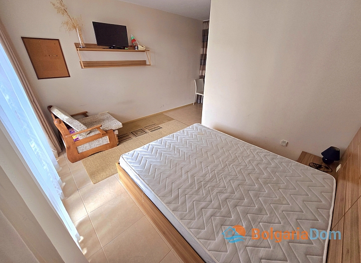 Apartment with a pool view, 100 meters from the sea. Photo 6