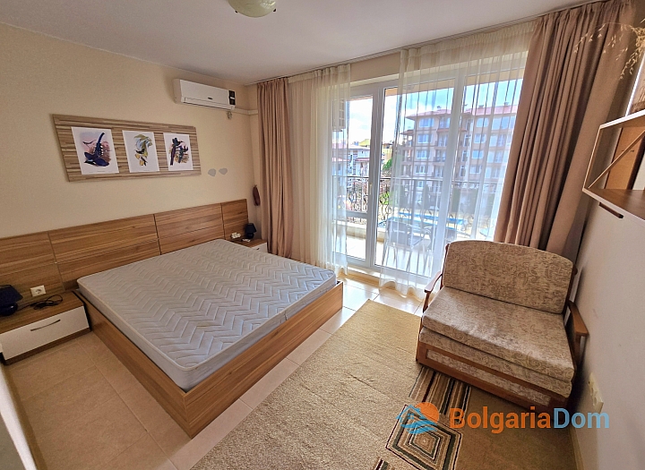 Apartment with a pool view, 100 meters from the sea. Photo 7