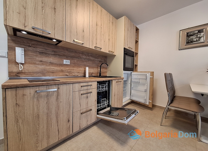 Wunderschöne Wohnung in einem privaten Gebäude mit Blick auf den Pool in einer erstklassigen neuen Anlage. Foto 14