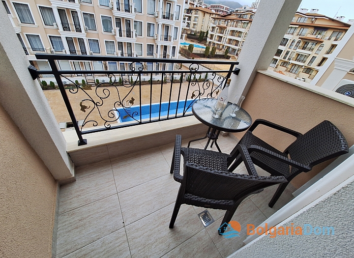 Wunderschöne Wohnung in einem privaten Gebäude mit Blick auf den Pool in einer erstklassigen neuen Anlage. Foto 4