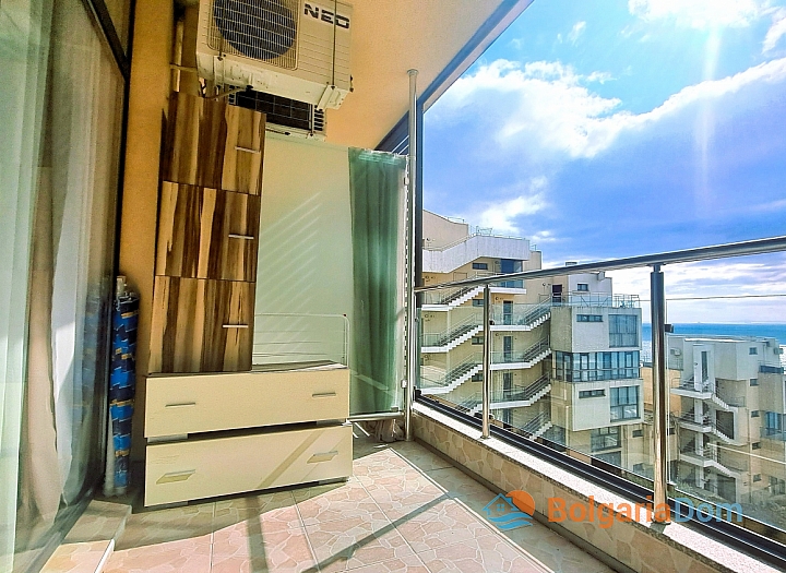 Two-room apartment with a magnificent sea view!. Photo 12