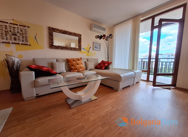 Beautiful apartment with sea views in a luxury spa complex on the first line. Photo 13