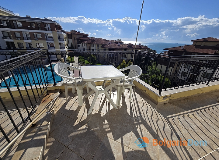 Apartment mit Meerblick in einer Luxusanlage in erster Strandreihe. Foto 1