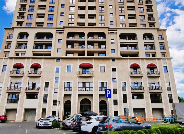 Шикарная трехкомнатная квартира в Бургасе. Фото 23