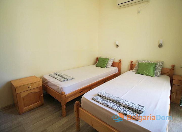 Недорогая квартира с двумя спальнями в Солнечном Береге. Фото 13