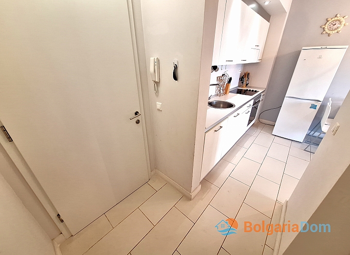 Apartmán s výhledem na moře, 20 metrů od písečné pláže. Foto 17