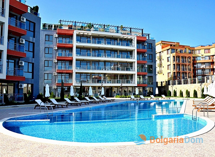 Przytulne dwupokojowe mieszkanie w kompleksie Sun Wave. Zdjęcie 1