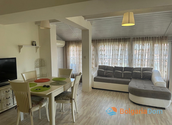 Spacious two-room apartment 400 meters from the sea. Photo 14