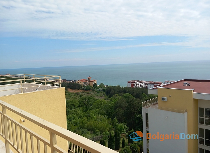 Large apartment with sea view!. Photo 18