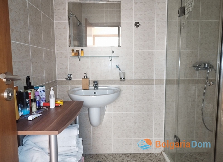 Apartament z widokiem na basen w kompleksie o doskonałej lokalizacji. Zdjęcie 15